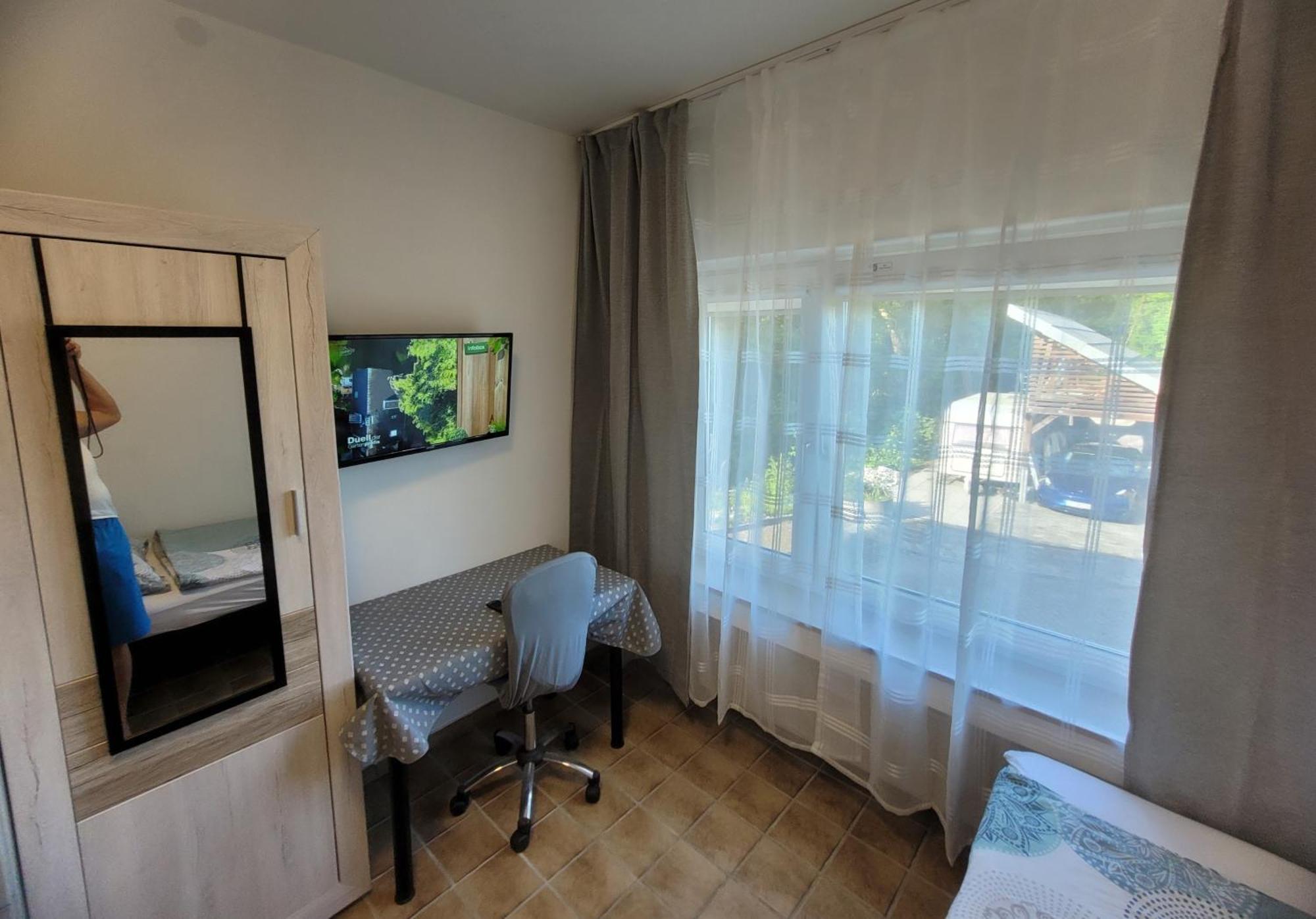 Idylischer Bachplatz Oerlinghausen Extérieur photo